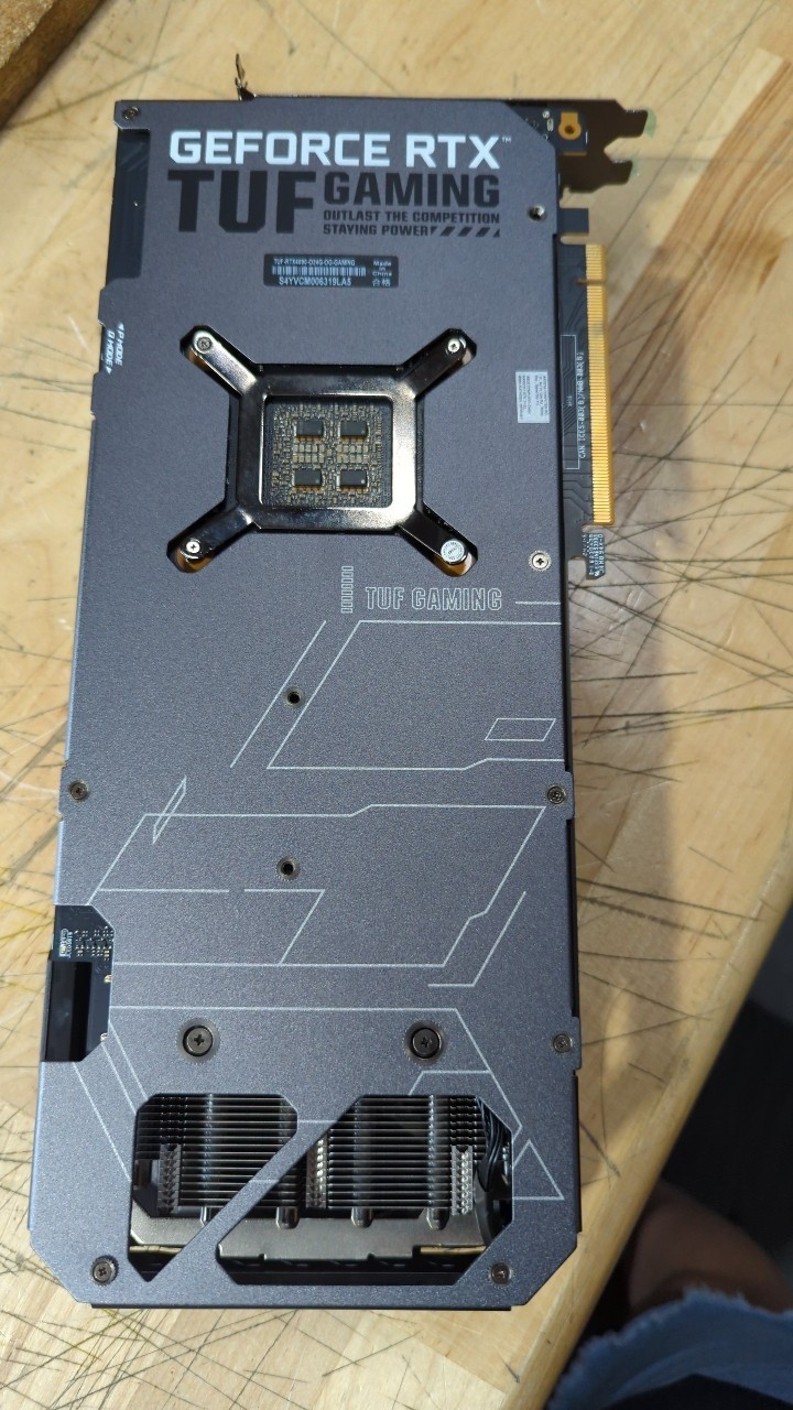 أفضل عرض من BH لقطع الغيار: كر - مراجعة Rtx 4090 24Gb Gddr6X وسعره