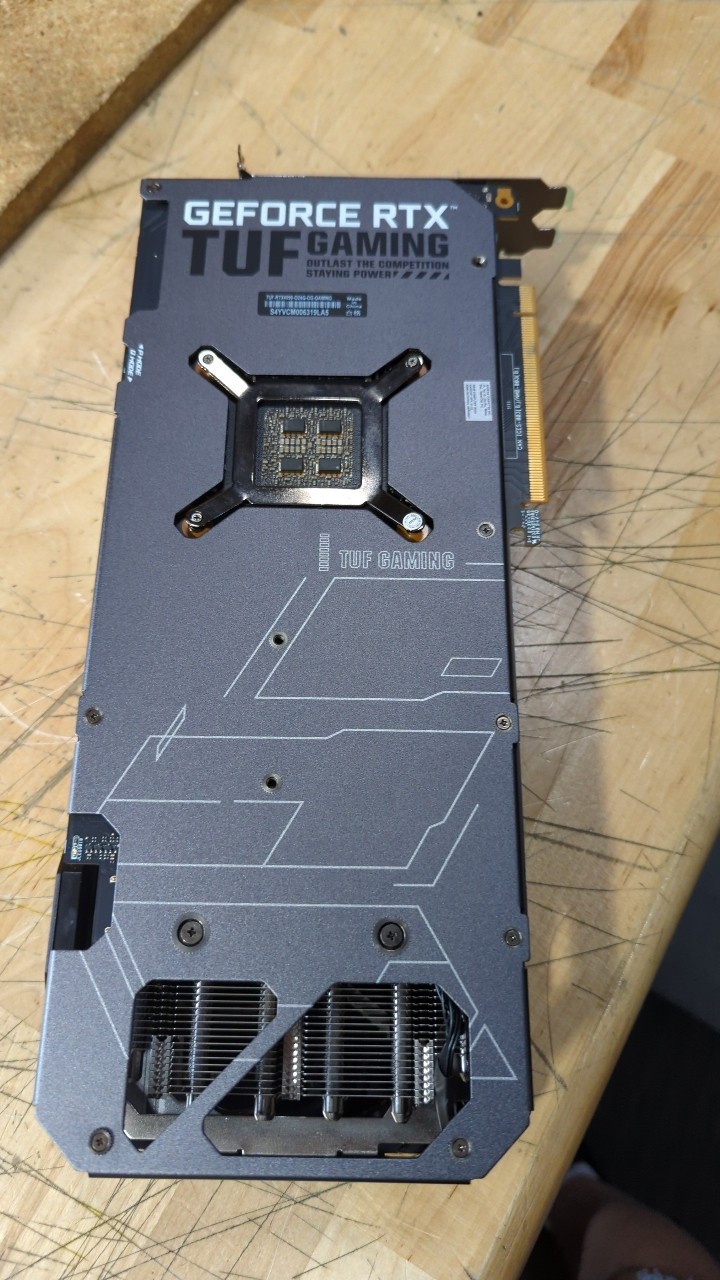 أفضل عرض من BH لقطع الغيار: كر - مراجعة Rtx 4090 24Gb Gddr6X وسعره