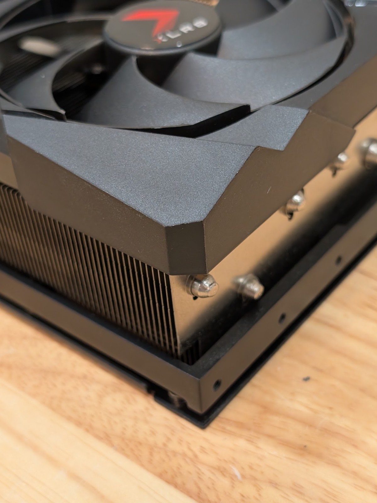 أ. عرض خاص: بطاقة الرسومات PNY - مراجعة Rtx 4090 24Gb Gddr6X وسعره